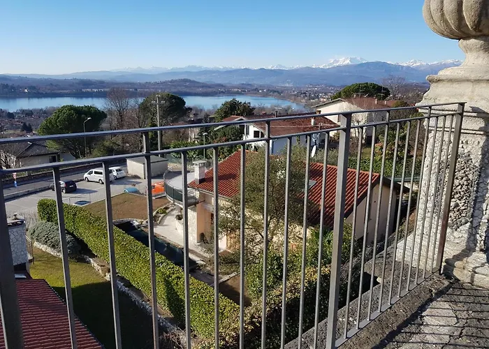Il Sasso Bianco Frühstückspension Comerio